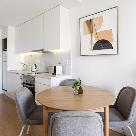 Bright & Cozy Almada - Appartement *